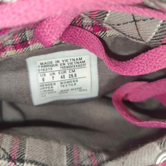 Converse Limited Edition - Picture 3 of 4